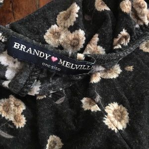 Brandy Melville - tiny shorts